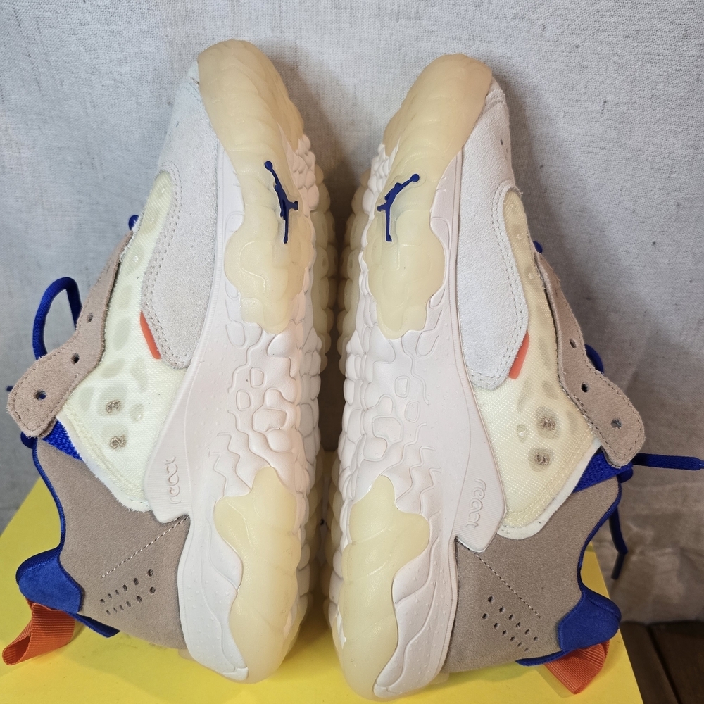 Air Jordan Delta 2"Hiper Womens Athletic  with Orange and Blue . - Picture 7 of 8